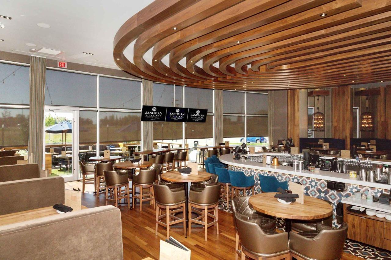 Sandman Signature Calgary Airport Hotel المظهر الخارجي الصورة