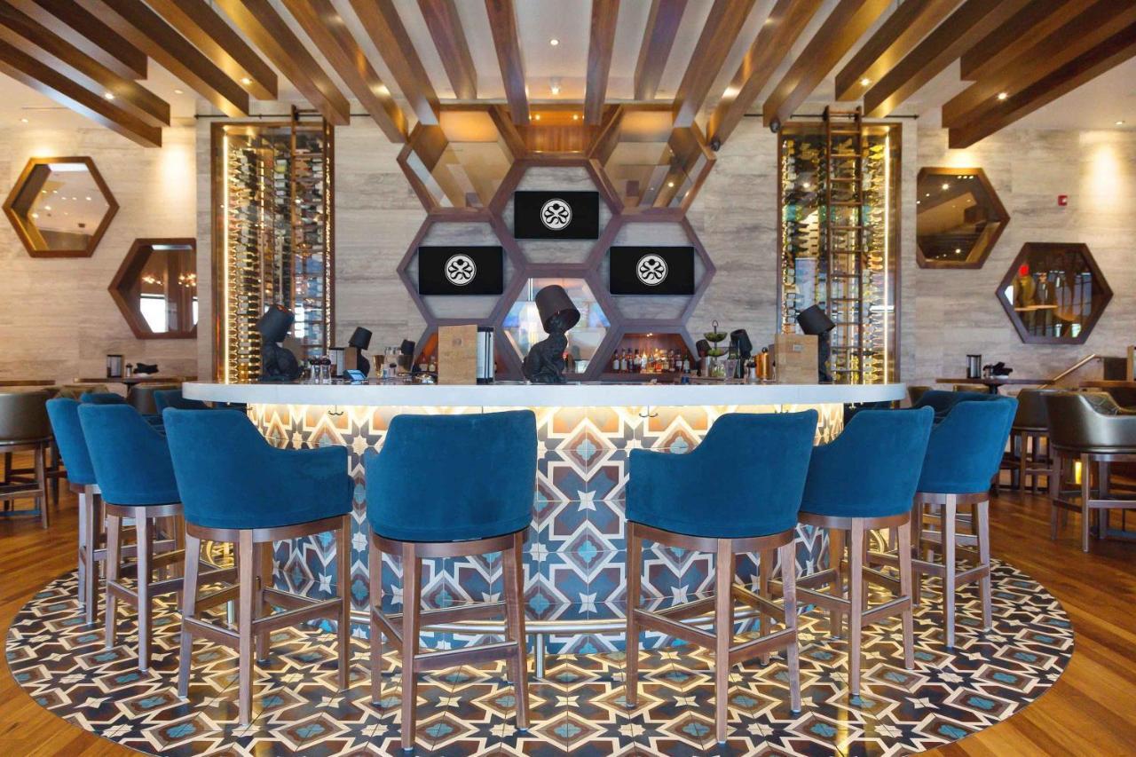Sandman Signature Calgary Airport Hotel المظهر الخارجي الصورة
