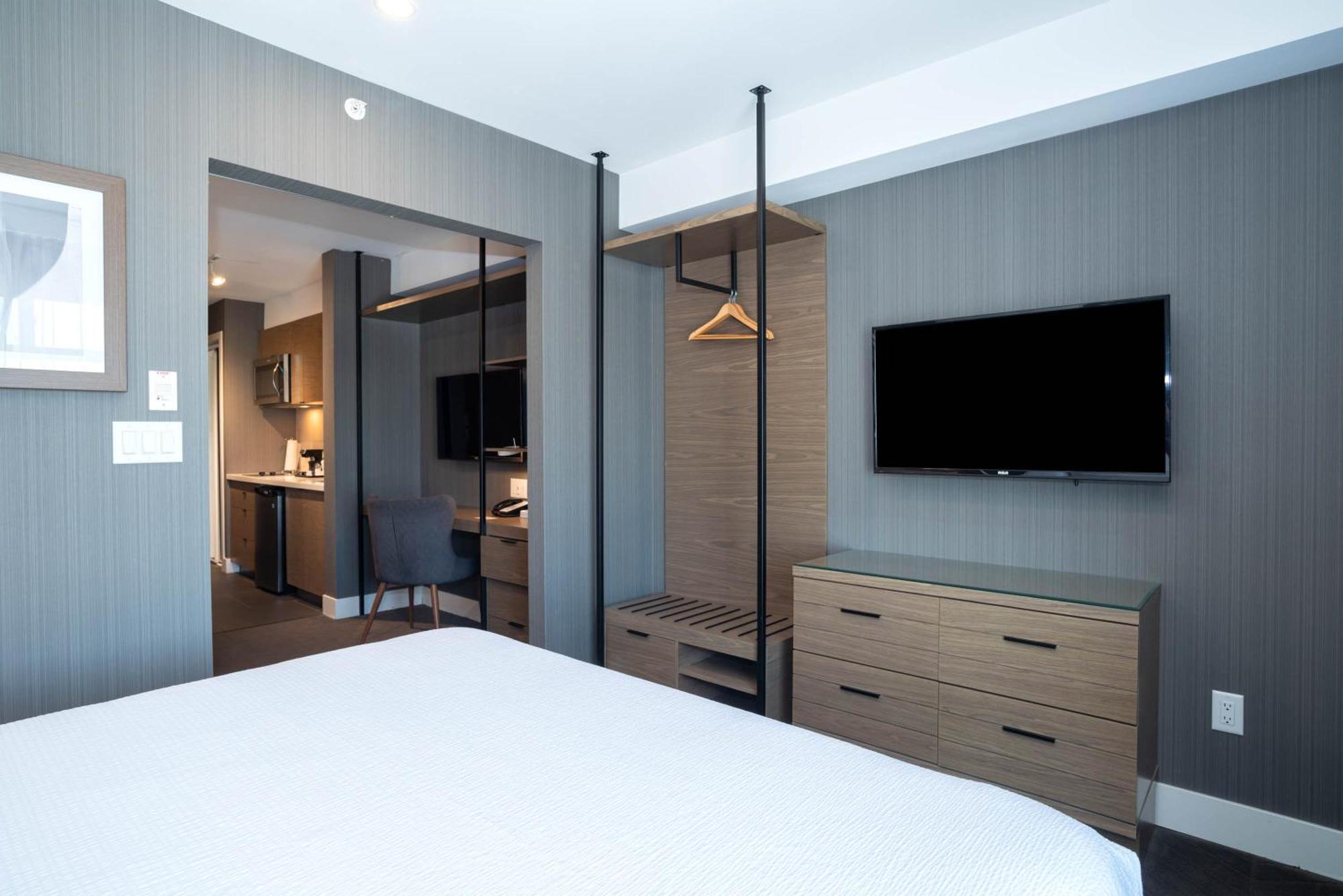 Sandman Signature Calgary Airport Hotel المظهر الخارجي الصورة
