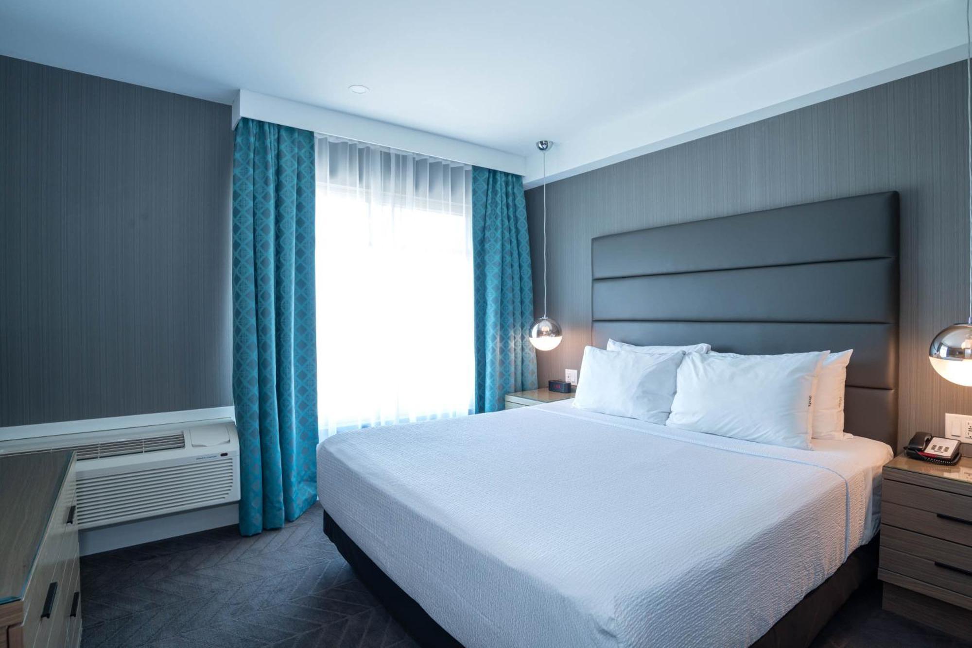 Sandman Signature Calgary Airport Hotel المظهر الخارجي الصورة
