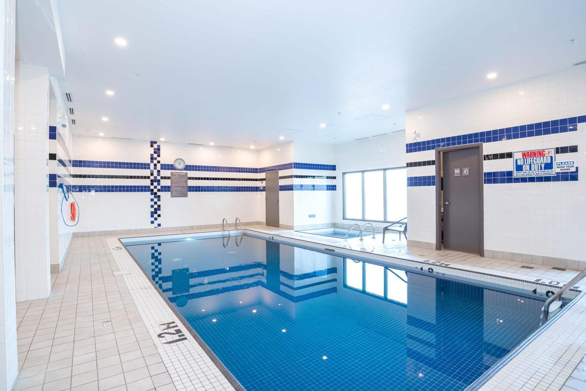 Sandman Signature Calgary Airport Hotel المظهر الخارجي الصورة