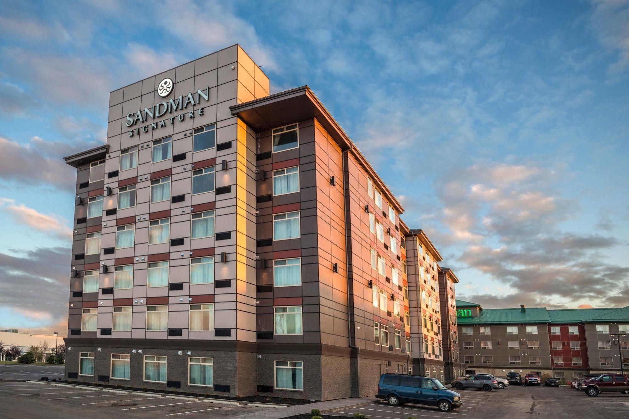 Sandman Signature Calgary Airport Hotel المظهر الخارجي الصورة